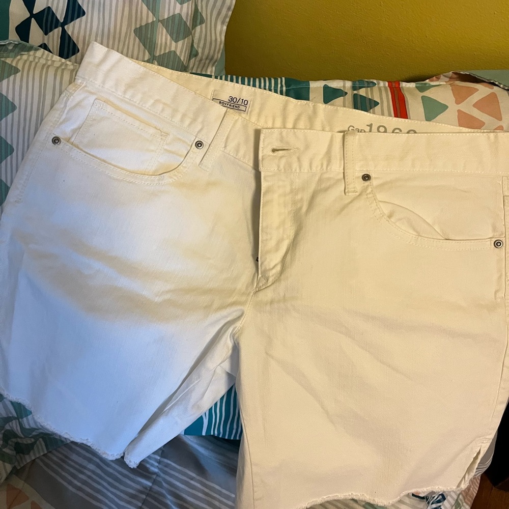 Gap white denim shorts
